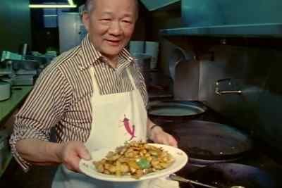 —See? [ Chuckles ]
—[ Man ] Great. - Garlic Is as Good as Ten Mothers