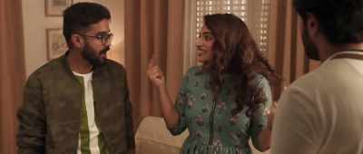 -Me?
-All thanks to our show in Pondy! - Hey! Sinamika