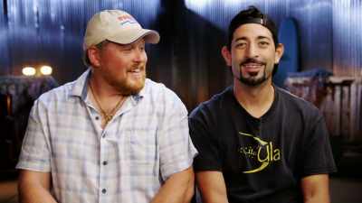 -Me haze somebody?
-[laughs] - Deadliest Catch: Bloodline