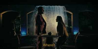 -Me tengo que ir.
-¿Adónde? - The Resort