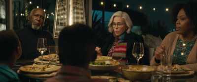 - Me too, I'm full.
- What about dessert? - Moving On