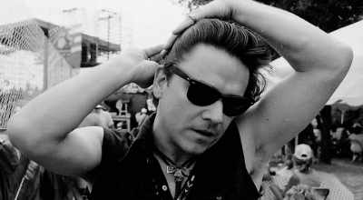 Meanwhile, brother Stevie
was getting higher, - Jimmie & Stevie Ray Vaughan: Brothers in Blues