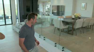 Measuring in at 6,510 square feet, - Buying Beverly Hills
