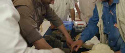 -[Medhat] That was in several pieces?
-In two pieces… - Secrets of the Saqqara Tomb