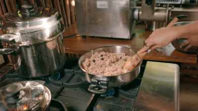 Mediterranean bay leaves
and olives - Eva Longoria: Searching for Mexico