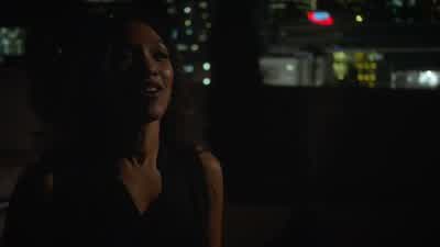 Meet me on the roof. - The Flash