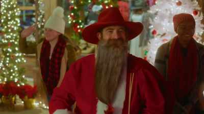  - ♪ meet me under
 the mistletoe ♪ - Mistletoe in Montana