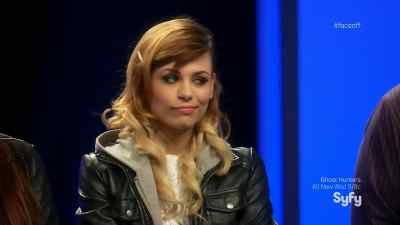 (Meg voice-over)
She looks modern. - Face Off