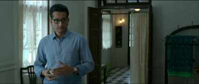 Mehwish, come here. - Pari