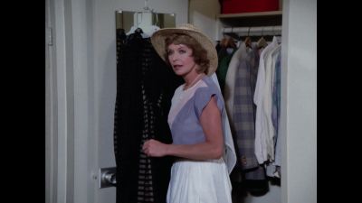 Mel, what's this negligee? - The Love Boat