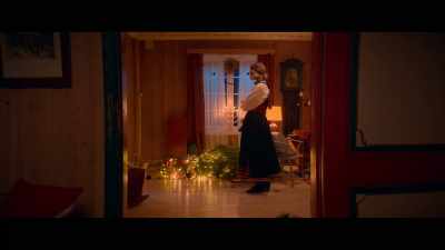 [melancholy music continues] - Christmas As Usual