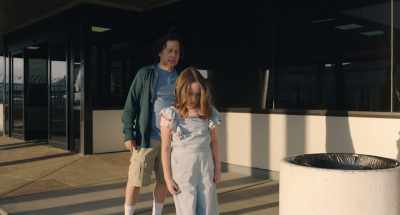 [melancholy music continues] - Daddy Daughter Trip