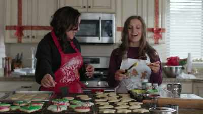 - Mele Kalikimaka!
Merry Christmas? - A Christmas of Wonders