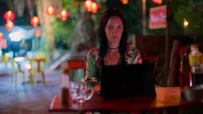 [Melissa] In the heist mission, - The Mole