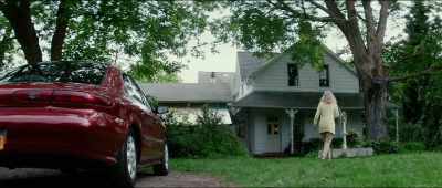 [Melissa] / pass out,
and | dream about Ronnie. - Strange but True