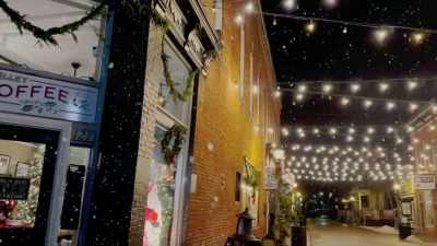 (mellow guitar music) - A Fireman for Christmas