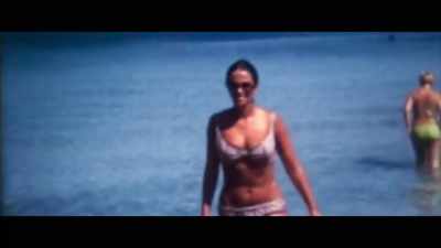 [mellow music playing] - Lady Boss: The Jackie Collins Story
