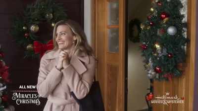 [MELLOW MUSIC PLAYING] - A Godwink Christmas: Second Chance, First Love