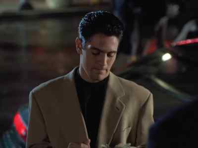 Members only. - Lois & Clark: The New Adventures of Superman