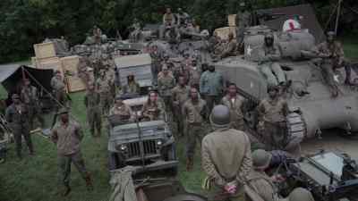 Men, you are the first
Negro tankers to ever - Come Out Fighting