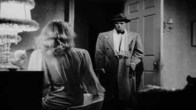 - Men dive good.
- True. - The Street with No Name