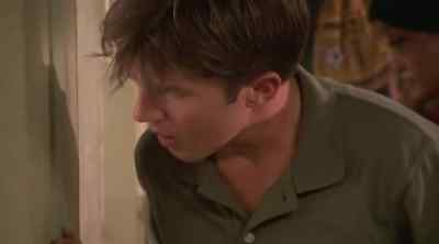 [MEN EXCLAIMING
IN OTHER LANGUAGE] - Relic Hunter