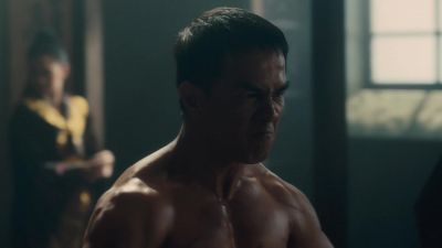 [MEN GRUNTING] - Warrior