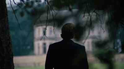 (MEN SPEAKING IN DISTANCE) - Get Carter