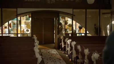 (Mendelssohn's "wedding march" begins) - The Last Man on Earth