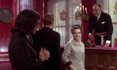 - Merci, Monsieur Mayor.
- Madame. - What's New Pussycat