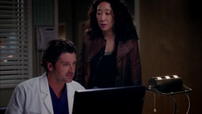 Meredith is in the E.R. - Grey's Anatomy