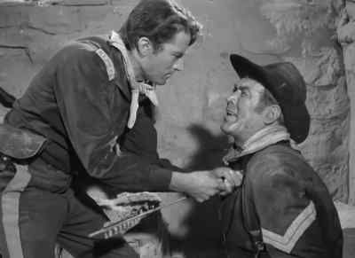Merely slipped, Captain.
That's... That's all. - Only the Valiant