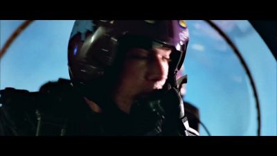 - Merlin, see if he's a single.
- Roger. - Top Gun