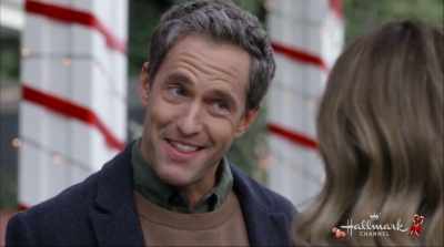 "Merry Christmas
and welcome home. - Reunited at Christmas