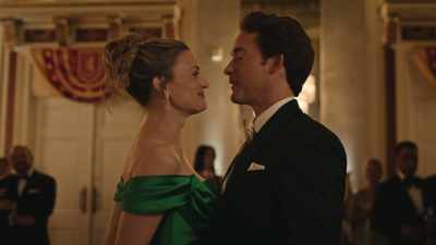 -Merry Christmas, Charlotte. - A Not So Royal Christmas