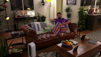 Message: "Daddy can chain me up - The Circle