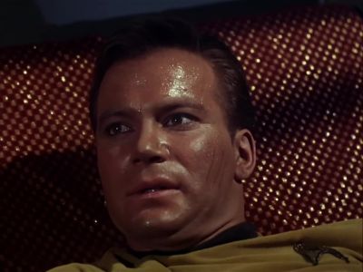 - Message from the captain.
- Tell him I'm doing my best. - Star Trek