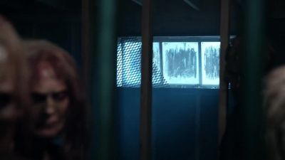 [metal squeaking] - iZombie