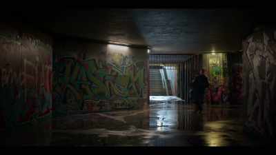 [METALLIC RATTLING] - Young Wallander