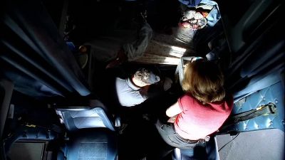      ( metallic rattling ) - CSI: Crime Scene Investigation