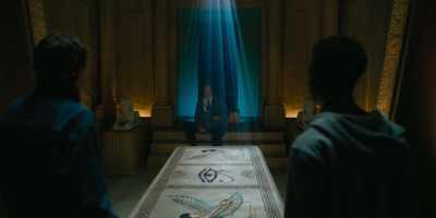 - Mezmerian, he's in the mirror. - Zombie Town