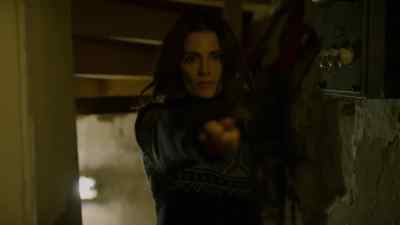 Mi casa es su casa.
- Hope you got some whisky. - Absentia