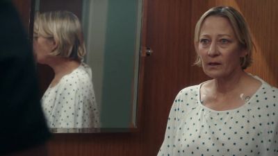 MIA:
I don't understand.
You didn't do the surgery? - The Resident