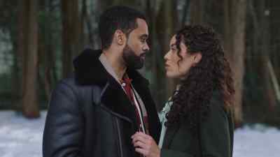 Mia... I promise you, - Unwrapping Christmas: Mia's Prince