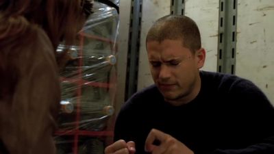 Michael, where are you?
It's getting crowded out here. - Prison Break