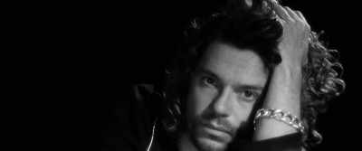 Michael: I spent about a year
what I call 'sensitising'. - Mystify: Michael Hutchence