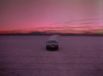 Michael Knight a young loner - Knight Rider