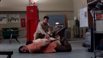 [ Michael Narrating ] Basic
rule of bodyguarding: Never
fight with the protectee around, - Burn Notice