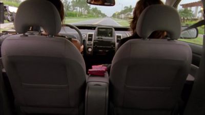 [ Michael Narrating ]
Cell phone jammers
emit radio waves... - Burn Notice