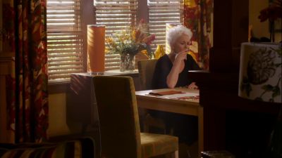 [ Michael Narrating ]
When a spy is killed
in the field, - Burn Notice